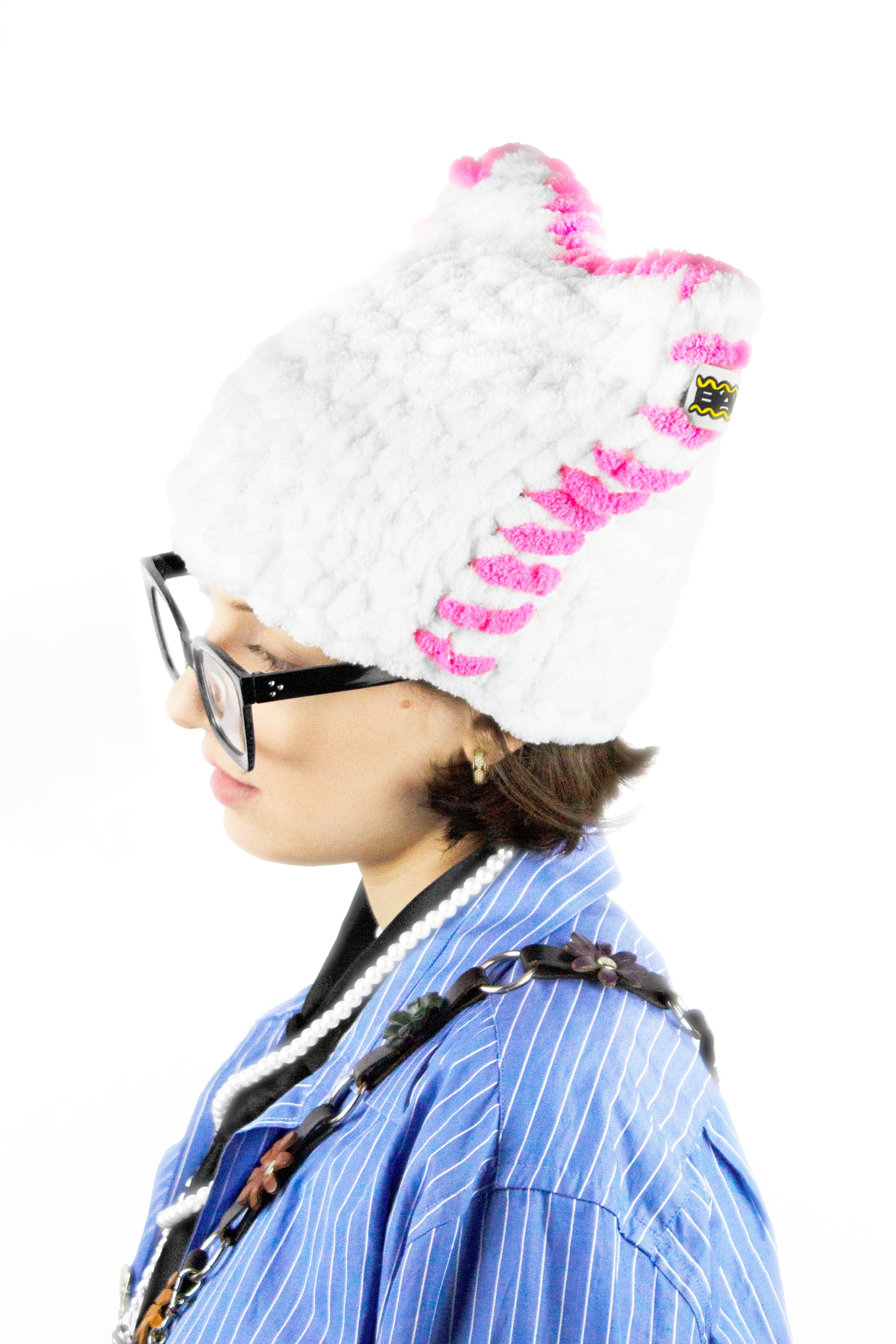 Side view of the Marshmallow Catnie with a clean, balanced fit.